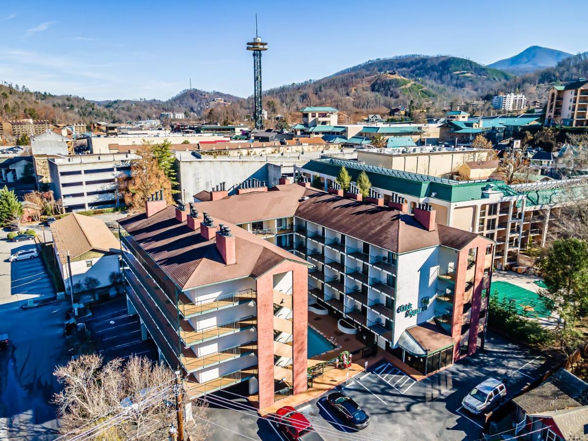 Lovely Condo W/ Indoor Pool *Only Steps To Parkway Gatlinburg Exterior photo